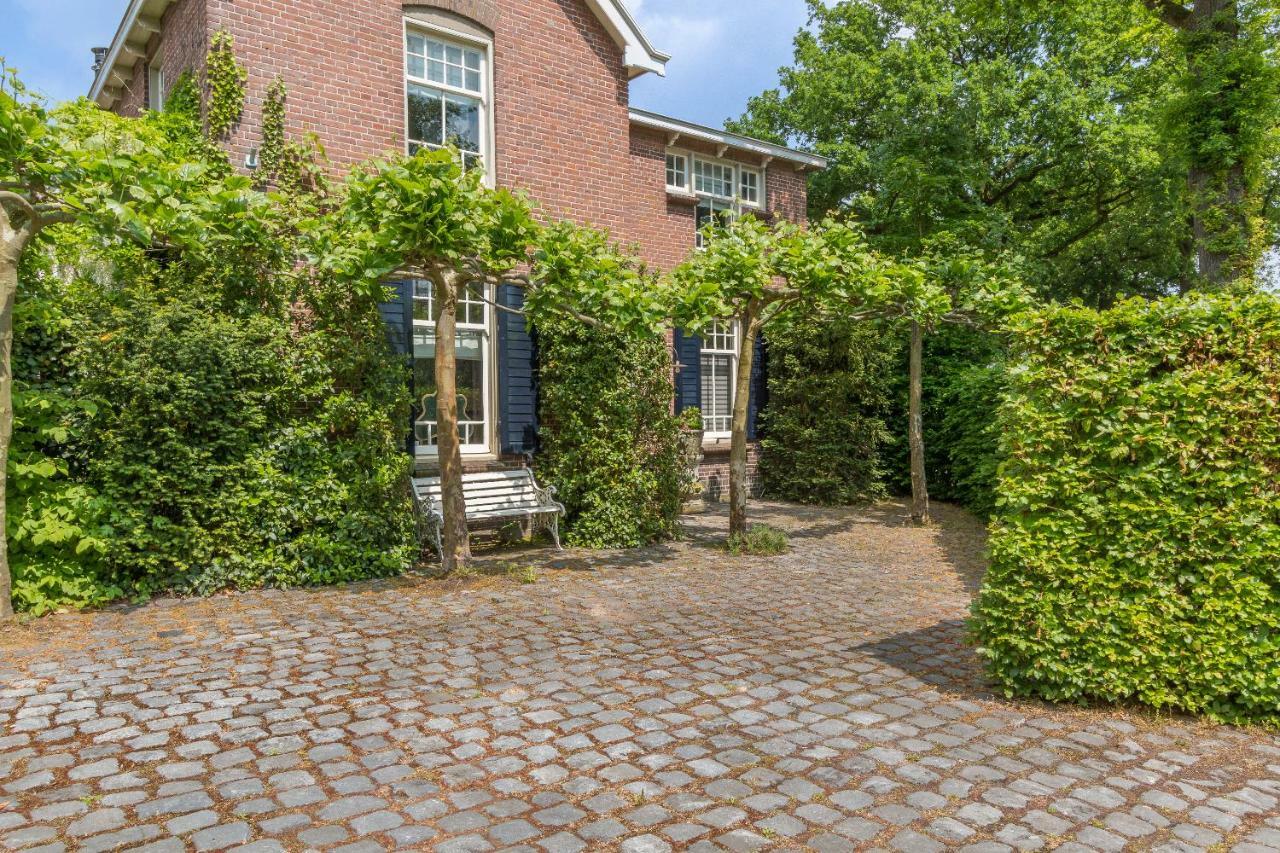 Bed and Breakfast Bij Janneke Sleeuwijk Exterior foto